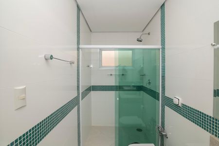 Casa de condomínio para alugar com 340m², 5 quartos e 4 vagasBanheiro da Suíte