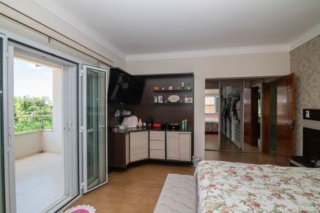 Casa de condomínio para alugar com 340m², 5 quartos e 4 vagasSuíte 5