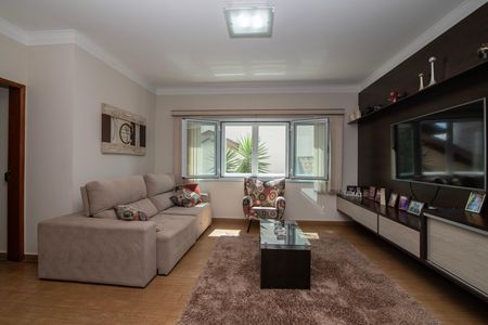 Casa de condomínio para alugar com 340m², 5 quartos e 4 vagasSala de Tv