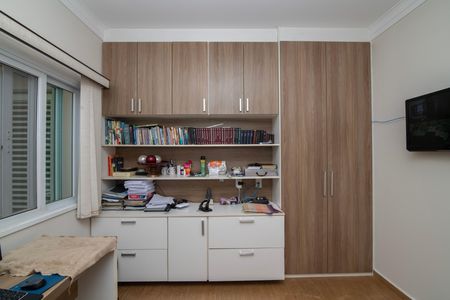 Casa de condomínio para alugar com 340m², 5 quartos e 4 vagasEscritório