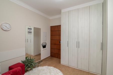 Casa de condomínio para alugar com 340m², 5 quartos e 4 vagasSuíte 2