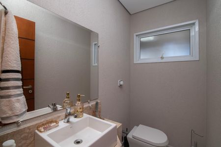 Casa de condomínio para alugar com 340m², 5 quartos e 4 vagasLavabo