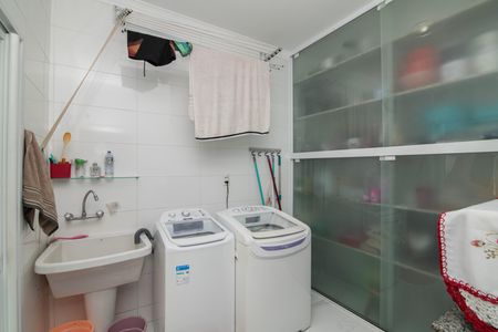 Casa de condomínio para alugar com 340m², 5 quartos e 4 vagasÁrea de Serviço