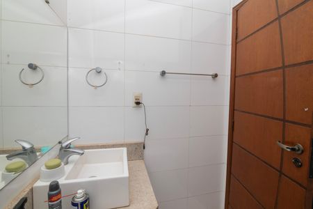 Casa de condomínio para alugar com 340m², 5 quartos e 4 vagasBanheiro da Suíte 4