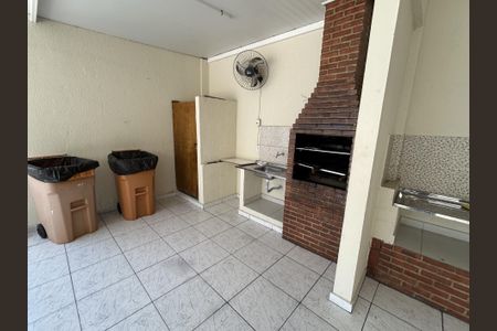 Apartamento para alugar com 46m², 2 quartos e 1 vagaÁrea comum - Churrasqueira