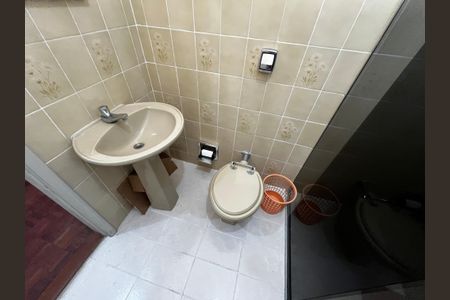 Casa para alugar com 155m², 3 quartos e 1 vaga Casa para alugar com 155m², 3 quartos e 1 vagaBanheiro