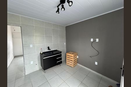 Sala/Cozinha de casa para alugar com 1 quarto, 24m² em Bento Ribeiro, Rio de Janeiro