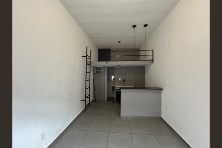 Sala/Cozinha de casa para alugar com 1 quarto, 26m² em Bento Ribeiro, Rio de Janeiro