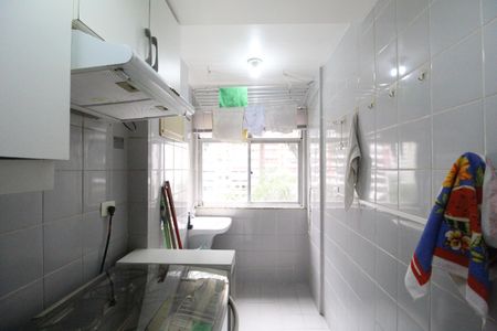 Apartamento para alugar com 74m², 2 quartos e 1 vagaÁrea de serviço