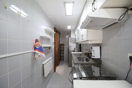 Apartamento para alugar com 74m², 2 quartos e 1 vagaCozinha