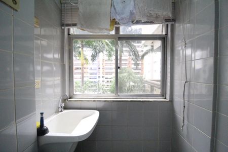 Apartamento para alugar com 74m², 2 quartos e 1 vagaÁrea de serviço