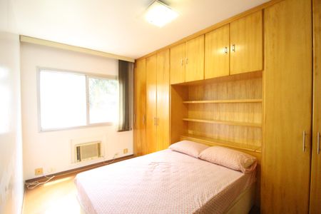 Apartamento para alugar com 74m², 2 quartos e 1 vagaSuíte