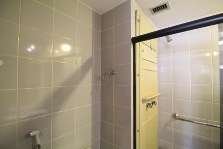 Apartamento para alugar com 74m², 2 quartos e 1 vagaBanheiro da suíte