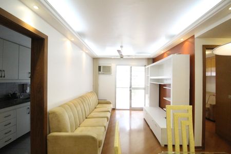 Apartamento para alugar com 74m², 2 quartos e 1 vagaSala