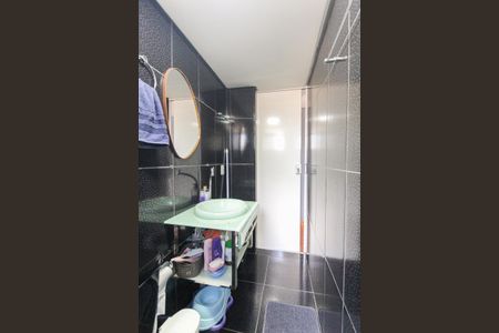 Apartamento à venda com 42m², 2 quartos e 1 vaga Apartamento à venda com 42m², 2 quartos e 1 vagaBanheiro