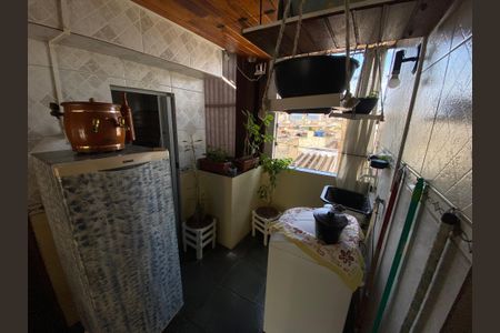 Casa à venda com 117m², 2 quartos e 1 vagaÁrea de Serviço