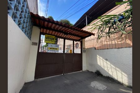 Casa à venda com 117m², 2 quartos e 1 vagaFachada