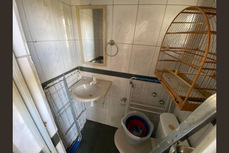 Casa à venda com 117m², 2 quartos e 1 vagaBanheiro de serviço