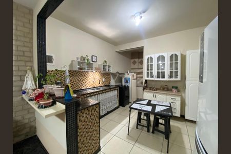 Casa à venda com 117m², 2 quartos e 1 vagaCozinha 