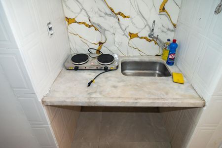 Studio / Cozinha de kitnet/studio para alugar com 1 quarto, 30m² em Consolação, São Paulo