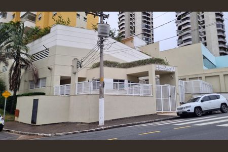 Apartamento para alugar com 60m², 1 quarto e 2 vagasFachada