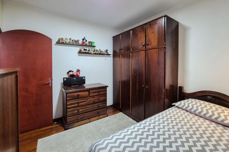 Casa à venda com 243m², 3 quartos e 4 vagasSuíte 3