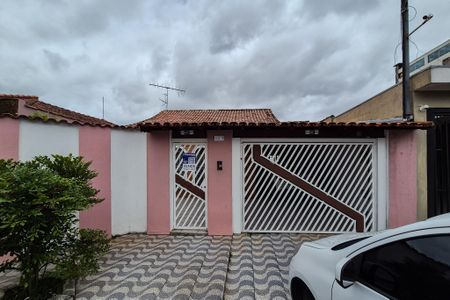 Casa à venda com 243m², 3 quartos e 4 vagasFachada