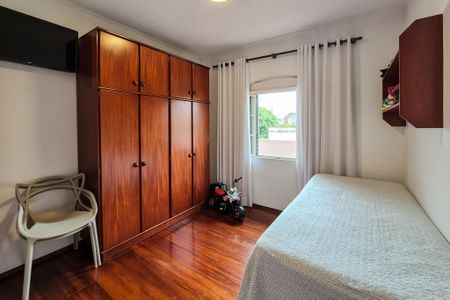 Casa à venda com 243m², 3 quartos e 4 vagasSuíte 2