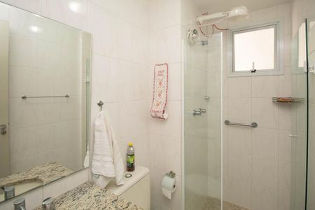 Apartamento à venda com 78m², 2 quartos e 2 vagasBanheiro 2