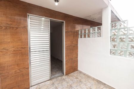 Casa para alugar com 35m², 1 quarto e sem vagaVaranda