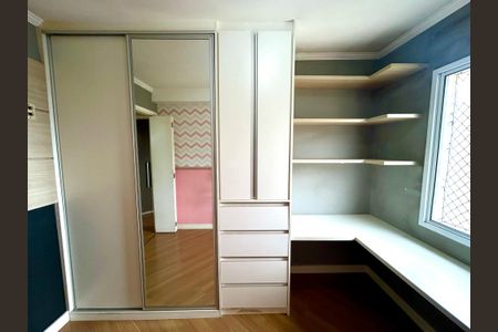 Apartamento à venda com 53m², 2 quartos e 1 vagaQuarto 2