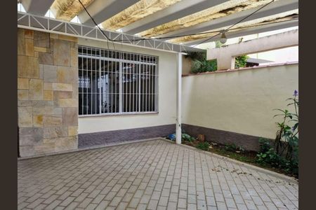 Casa à venda com 183m², 3 quartos e 2 vagas