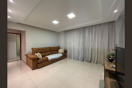 Apartamento à venda com 3 quartos, 180m² em Europa, Contagem