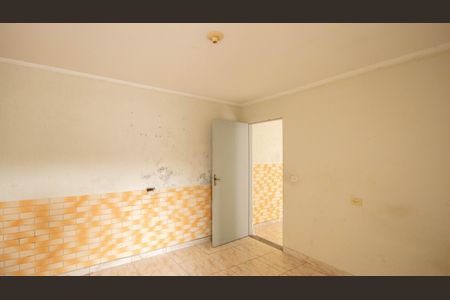 Quarto de casa para alugar com 2 quartos, 75m² em Parque Vitoria, São Paulo