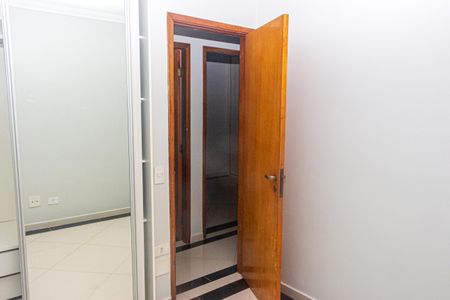 Apartamento para alugar com 74m², 3 quartos e 2 vagasQuarto 2