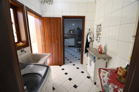 Casa à venda com 280m², 3 quartos e 4 vagasÁrea de Serviço