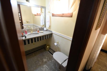 Casa à venda com 280m², 3 quartos e 4 vagasLavabo