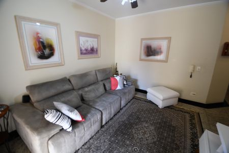 Casa à venda com 280m², 3 quartos e 4 vagasSala de TV