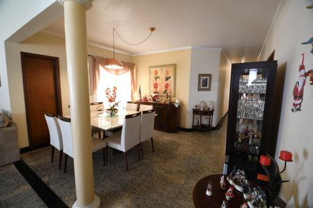 Casa à venda com 280m², 3 quartos e 4 vagasSala 