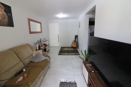 Sala de apartamento para alugar com 2 quartos, 61m² em Veloso, Osasco