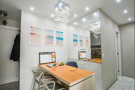 Sala de apartamento à venda com 2 quartos, 70m² em Campestre, Santo André