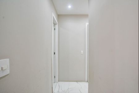 Apartamento à venda com 70m², 2 quartos e 1 vagaCorredor