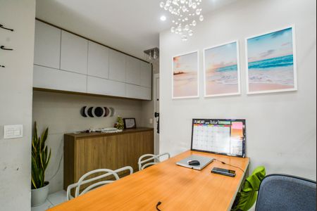 Sala de apartamento à venda com 2 quartos, 70m² em Campestre, Santo André