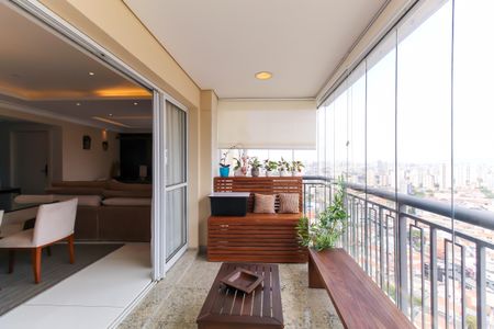 Apartamento à venda com 346m², 3 quartos e 5 vagasVaranda