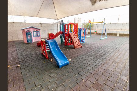 Apartamento para alugar com 70m², 2 quartos e 1 vagaÁrea comum - Playground