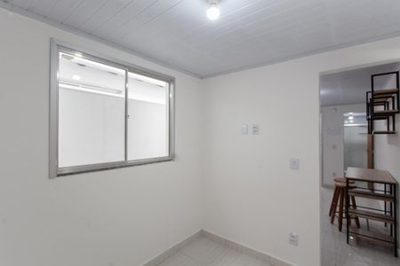 Quarto de kitnet/studio para alugar com 1 quarto, 27m² em São João Batista, Belo Horizonte