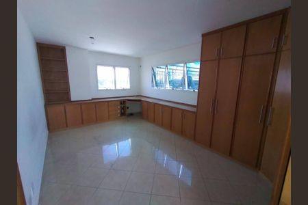 Apartamento à venda com 225m², 4 quartos e 4 vagasFoto 31
