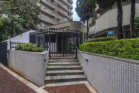 Apartamento à venda com 185m², 3 quartos e 3 vagas Apartamento à venda com 185m², 3 quartos e 3 vagasentrada