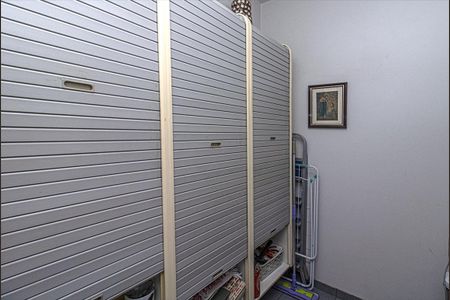 Apartamento à venda com 185m², 3 quartos e 3 vagas Apartamento à venda com 185m², 3 quartos e 3 vagasquarto de serviço_1