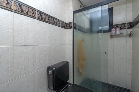 Apartamento à venda com 185m², 3 quartos e 3 vagas Apartamento à venda com 185m², 3 quartos e 3 vagasbanheiro na suíte 2_2